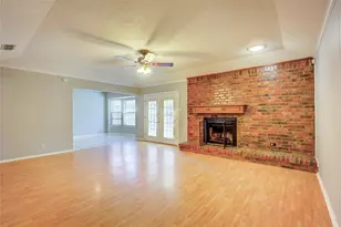 2717 Lucas Dr, Arlington, TX 76015 - Photo 7