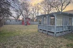 4108 Earl St, Haltom City, TX 76111 - Photo 21