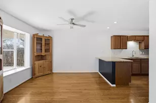 3838 Crestpark Dr, Farmers Branch, TX 75244 - Photo 21