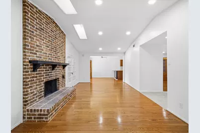 3838 Crestpark Drive, Farmers Branch, TX 75244 - Photo 17