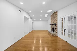 3838 Crestpark Dr, Farmers Branch, TX 75244 - Photo 13