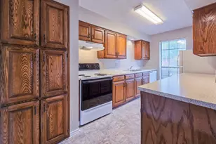 3122 3124 3126 Conflans Rd, Irving, TX 75061 - Photo 3