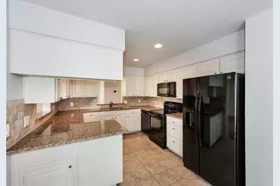 2002 Harwell Street, Grapevine, TX 76051 - Photo 9