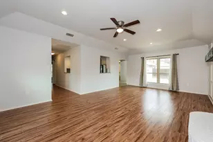 2002 Harwell St, Grapevine, TX 76051 - Photo 3