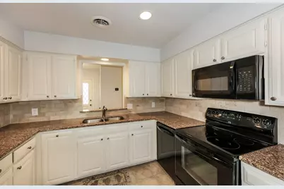 2002 Harwell Street, Grapevine, TX 76051 - Photo 11