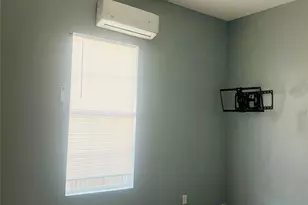 918 S Maxey St, Sherman, TX 75090 - Photo 7