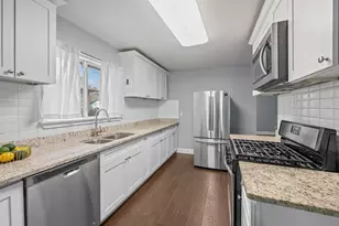 904 Treasure Rd, Garland, TX 75041 - Photo 11