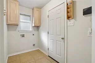 1312 Crows Nest Ct, Azle, TX 76020 - Photo 29