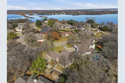 1312 Crows Nest Court, Azle, TX 76020 - Photo 37