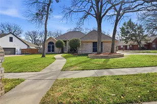 1312 Crows Nest Ct, Azle, TX 76020 - Photo 5