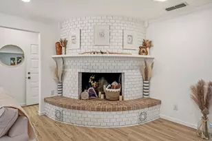 1511 Oak Forest Dr, Graham, TX 76450 - Photo 7