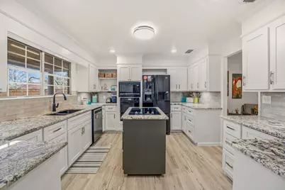 1511 Oak Forest Drive, Graham, TX 76450 - Photo 11