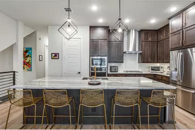 1053 Manacor Lane, Dallas, TX 75212 - Photo 7