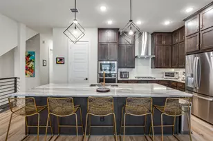 1053 Manacor Ln, Dallas, TX 75212 - Photo 7