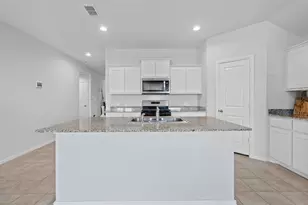 709 Mount Vis Ln, Fort Worth, TX 76131 - Photo 5