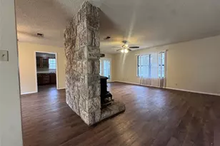 1107 Sierra Vista Dr, Granbury, TX 76048 - Photo 3