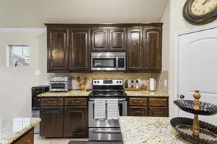 5857 Pearl Oyster Ln, Fort Worth, TX 76179 - Photo 5