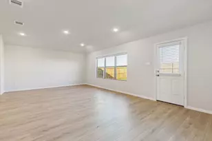 544 Stone Hollow Dr, Van Alstyne, TX 75495 - Photo 13