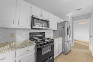 1209 S College St, McKinney, TX 75069 - Photo 3