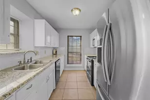 1209 S College St, McKinney, TX 75069 - Photo 7