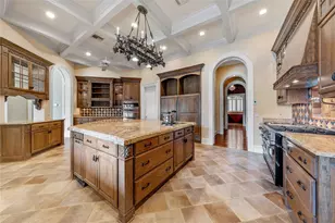 5305 Hillcrest Dr, Waco, TX 76710 - Photo 9