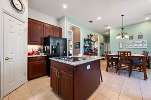 6702 Capitol Hill Dr, Arlington, TX 76017 - Photo 9