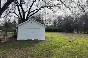 5808 Ellison Ave, Haltom City, TX 76117 - Photo 17