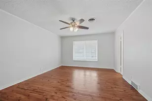 1901 Bluebird Ave, Fort Worth, TX 76111 - Photo 23