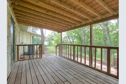 1901 Bluebird Avenue, Fort Worth, TX 76111 - Photo 31