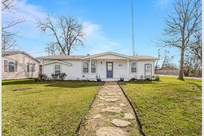 943 Gibbard Avenue, Wills Point, TX 75169 - Photo 3