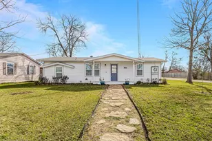 943 Gibbard Ave, Wills Point, TX 75169 - Photo 3