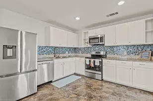 943 Gibbard Ave, Wills Point, TX 75169 - Photo 9