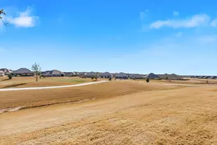 11301 Drinkwater Dr, Denton, TX 76207 - Photo 33
