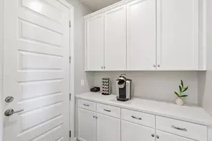 11301 Drinkwater Dr, Denton, TX 76207 - Photo 13