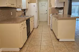 510 E Ovilla, Waxahachie, TX 75167 - Photo 7