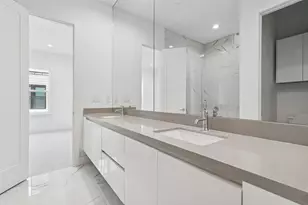 3048 Chimes St, Dallas, TX 75219 - Photo 17