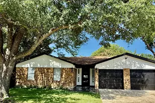 2209 Hardy Rd, Grand Prairie, TX 75051 - Photo 1