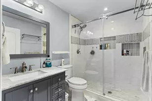 2113 Victoria Rd, Carrollton, TX 75007 - Photo 13