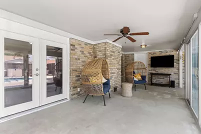 2113 Victoria Road, Carrollton, TX 75007 - Photo 19