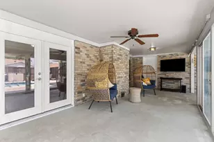 2113 Victoria Rd, Carrollton, TX 75007 - Photo 19