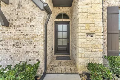 5708 Lake Jackson Drive, Fort Worth, TX 76126 - Photo 3