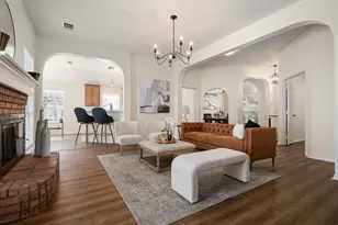 10210 Bent Tree Dr, Rowlett, TX 75089 - Photo 3