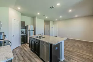 7029 Llano Dr, Waco, TX 76633 - Photo 7