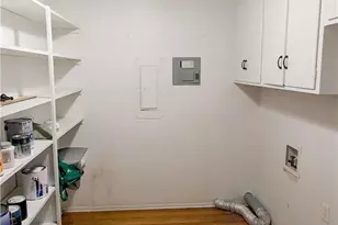 1122 W 6th St, McGregor, TX 76657 - Photo 17