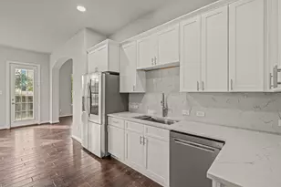 8604 Calvin Rd, Irving, TX 75063 - Photo 13