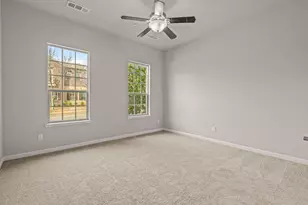 8604 Calvin Rd, Irving, TX 75063 - Photo 17