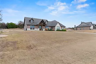 916 Silverleaf Dr, Weatherford, TX 76085 - Photo 5