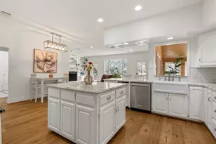 227 Oak Creek Cir, Waco, TX 76657 - Photo 9