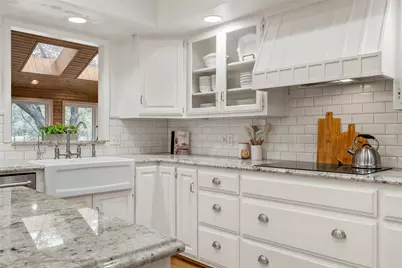 227 Oak Creek Circle, Waco, TX 76657 - Photo 7