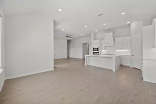 718 Tinsley Mdws Dr, Van Alstyne, TX 75495 - Photo 7